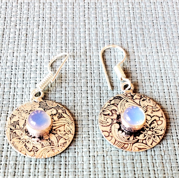***$15 Sale*** New Opal Opalite Silver Earrings. - Picture 4 of 12